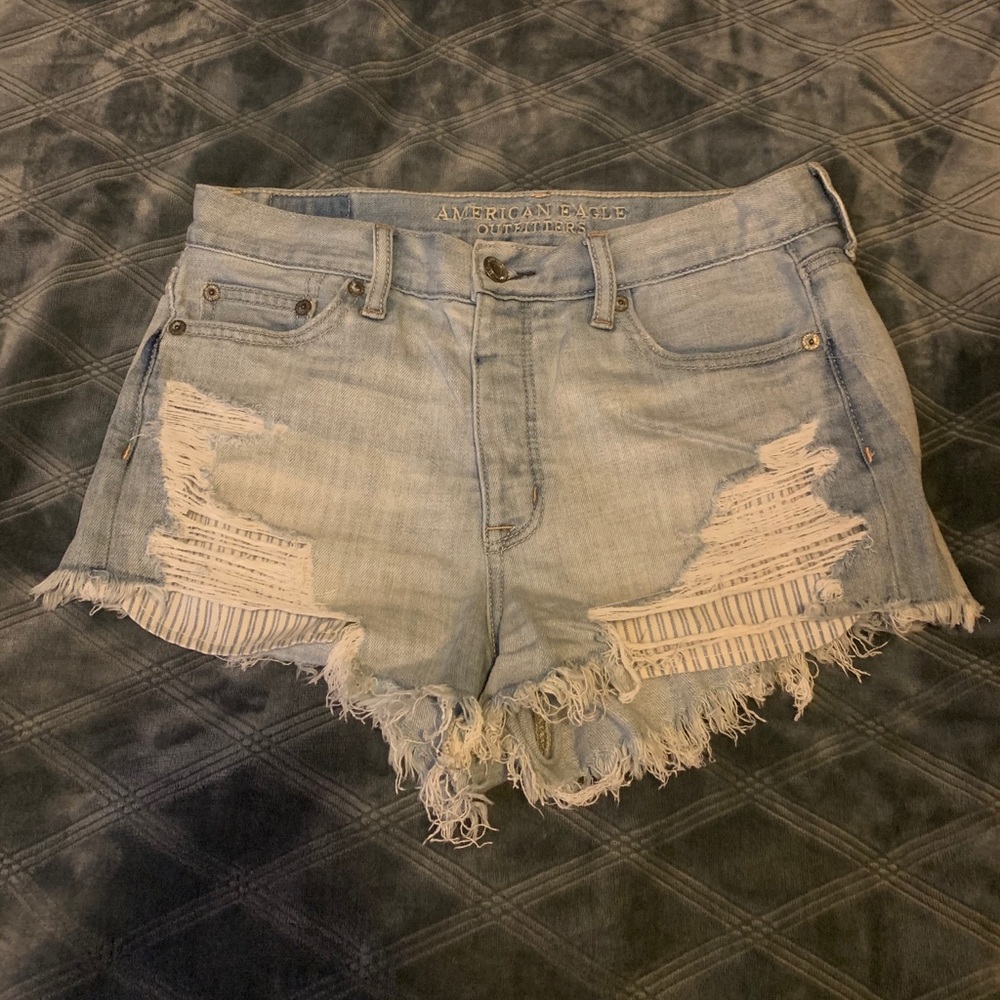 American Eagle hi-rise shorts